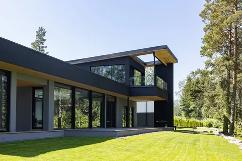 Kivitalo / edustusasunto Espoo